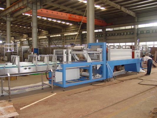 Macchina imballatrice restringente di calore automatico completo delle BS ad alta velocità per la linea di riempimento